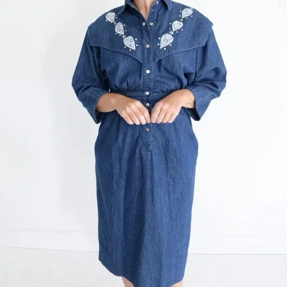 Vintage Tobi Dark Wash Button Up Western Cowgirl Denim Stud Midi Dress M - Picture 2 of 12